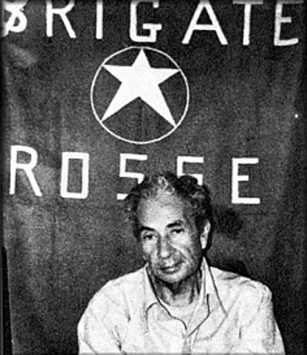 Aldo Moro blev kidnappet og myrdet af De Røde Brigader i Italien.